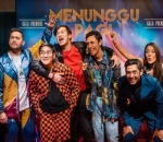 Bersama Pemeran 'Menunggu Pagi Jakarta'
