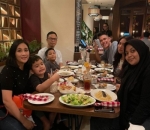 Momen Rayakan Ulang Tahun