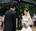 Pasangan Pengantin Bahagia