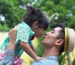 Tak Sungkan Untuk Skinship