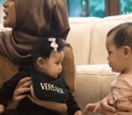 Ameena Coba Interaksi Dengan Kenzo
