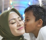 Momen Sayang