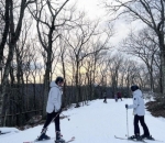 Ski Saat Liburan Musim Dingin