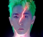 Tampil Swag untuk MV 'Weekand'
