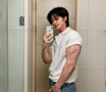 Si Tampan Gemar Selfie