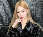 Bikin Pangling Dengan Rambut Pirang