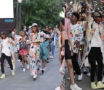 Catwalk Bareng Sarah Tumiwa