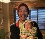Foto Gemas dengan Bayi