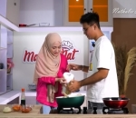 Bantu Buka Tisu