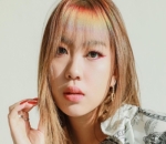 Tampil dengan Make up Pinkies