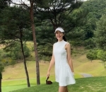 Pesona Awet Muda Berbalut Dress Sporty