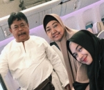 Bahagia Memiliki ayah dan Ibunya