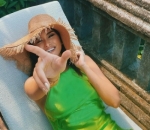 Amanda Rebahan Cantik