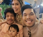 Dekat dengan Keponakan