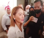 Inul Daratista Sedih Lesti Kejora Alami Dugaan KDRT