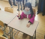 Duduk di Bangku Sekolah