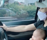 Nyetir Sambil Momong