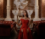Elena Gilbert Versi Lokal