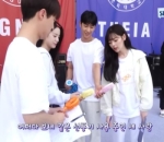 Bandingkan <i>Handfan</i>