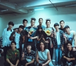Foto Bareng Para Preman