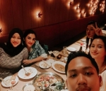 Makan Malam Bareng