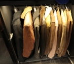 Dressing Room Khusus Baju