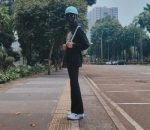 Sporty Perpaduan Gelap dan Terang