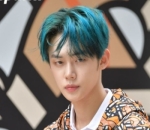 Cool dengan Rambut Biru