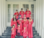 Pakai Baju Muslim di Momen Lebaran
