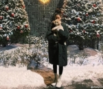 Oh Yeon Seo Ajak Anjing Kesayangan
