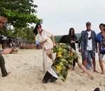 Liburan ke Pantai