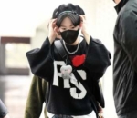 Kenakan Beret Hat