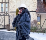 Padu-padan Coat Berbulu