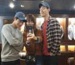 Mirror Selfie Dengan Dongjun