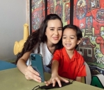 Main Ponsel Bersama