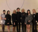 Foto Bareng Ibu Negara Prancis