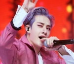 Charming dengan Outfit Pink
