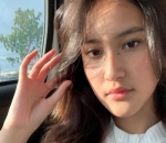 Cantik dan Bersuara Indah