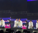 Sehun Yang Nurut Disuapin