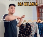 Cosplay Jadi Pedagang Pasar