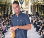 Ide Jualan di 'Paris Fashion Week'