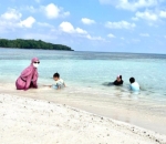 Bahagia Ajak Anak Bermain