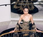 ancarkan Vibe Ala Bintang Hollywood