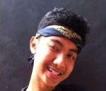 Punya Kumis Tipis