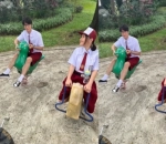 Gak Malu Bertingkah Seperti Bocil