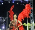 Kostum Merah Putih Yuki Kato
