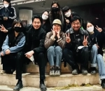 In Sung dan Seung Ryong  Bak Idola Para Staf