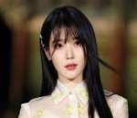IU