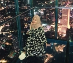 Duduk Cantik di KL Tower