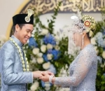 Diiringi Rintikan Hujan